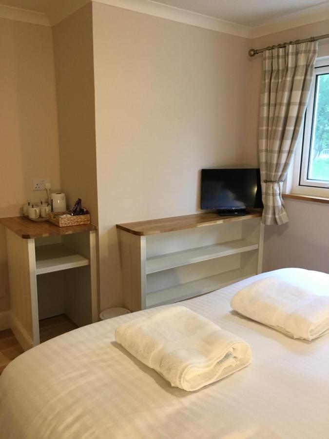 East Park B&B Roybridge Bagian luar foto